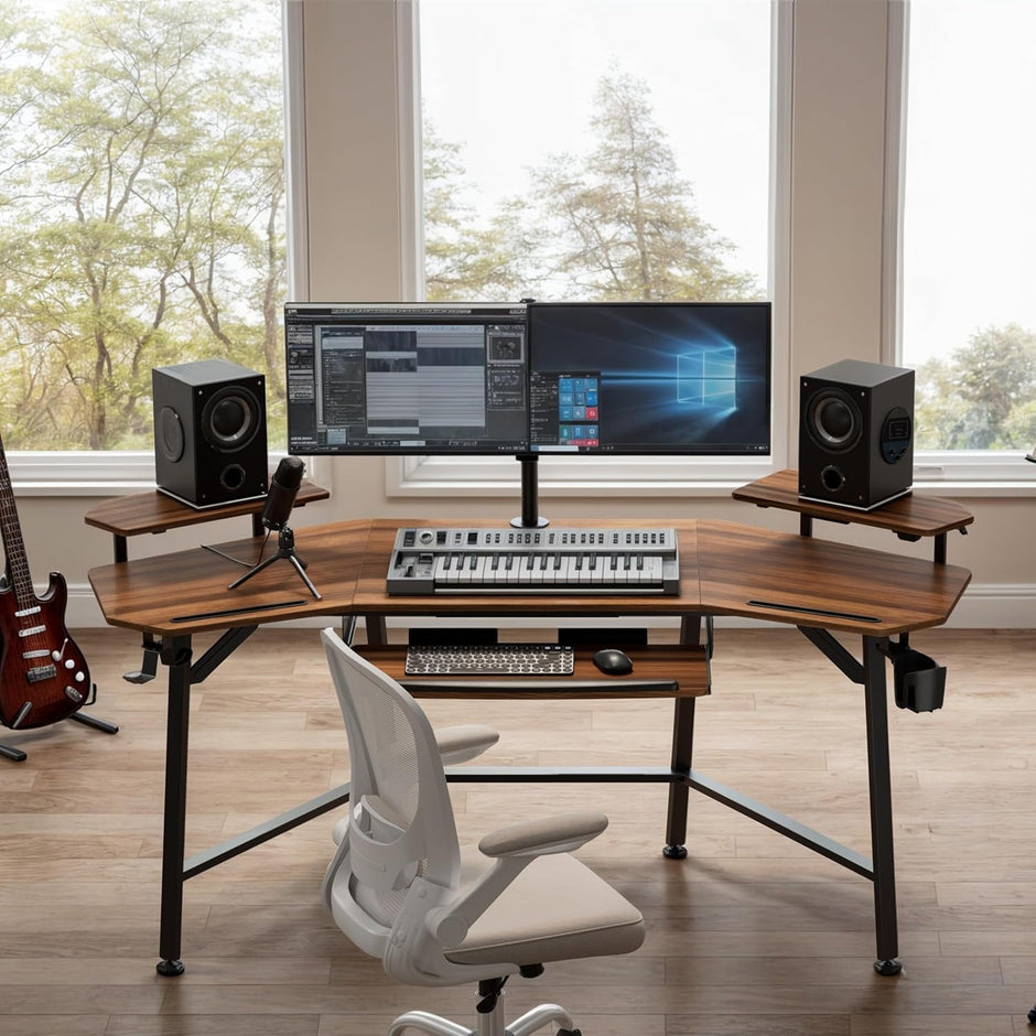 Large Wing-Shaped Gaming Desk With Keyboard Tray